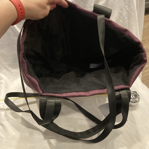 Burgundy Gym Tote Bag Travel Weekender Lightweight Nylon Fabletics Small - Picture 6 of 8